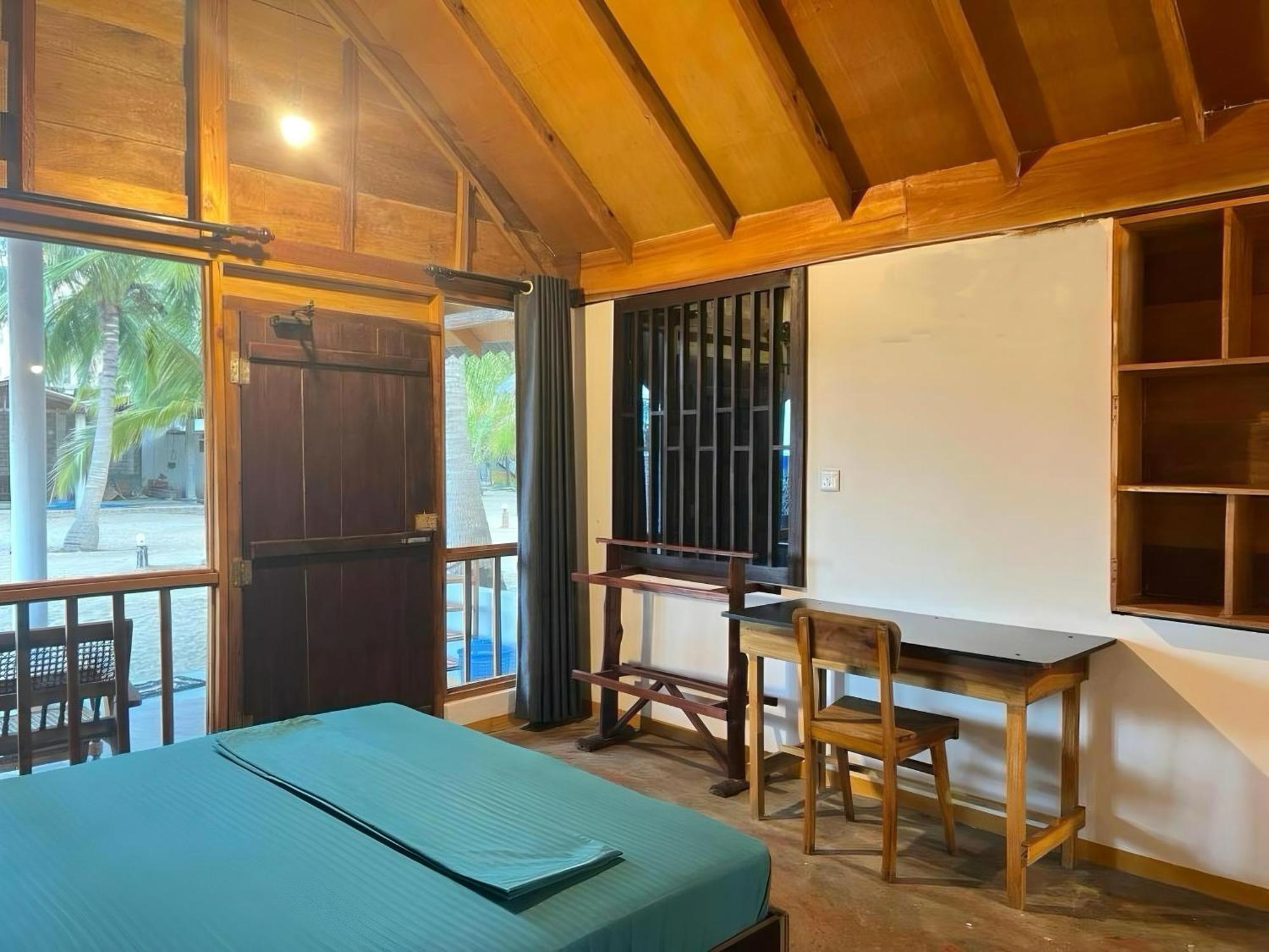 Sand Dune Beach Resort & Surf Camp Arugam Bay Exterior photo
